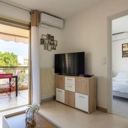 L'aparté Cannois Avec Balcon En Centre-ville Appartamento *